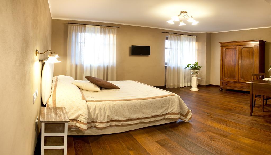 Bed and Breakfast Il Giardino Di Ghilot Cherasco Exteriér fotografie